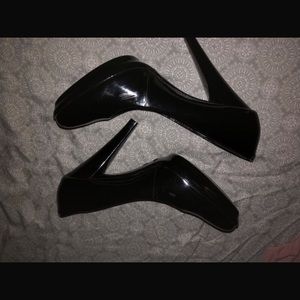 Shiny black heels